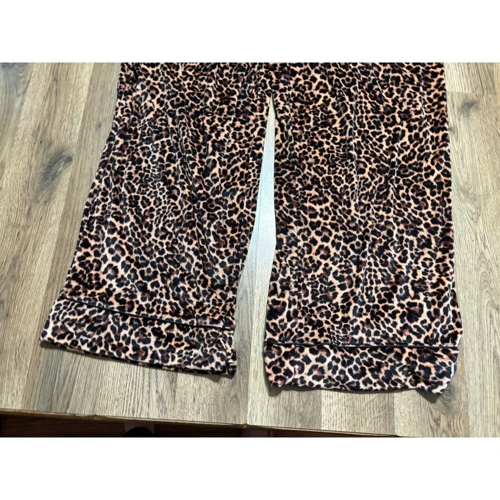 Joyspun Pajama Set Women Size 2X Leopard Print Velvet 2-Piece Sleepwear